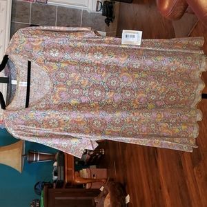 LuLaRoe 3XL Perfect Tee Swing Top Muted Floral- NWT